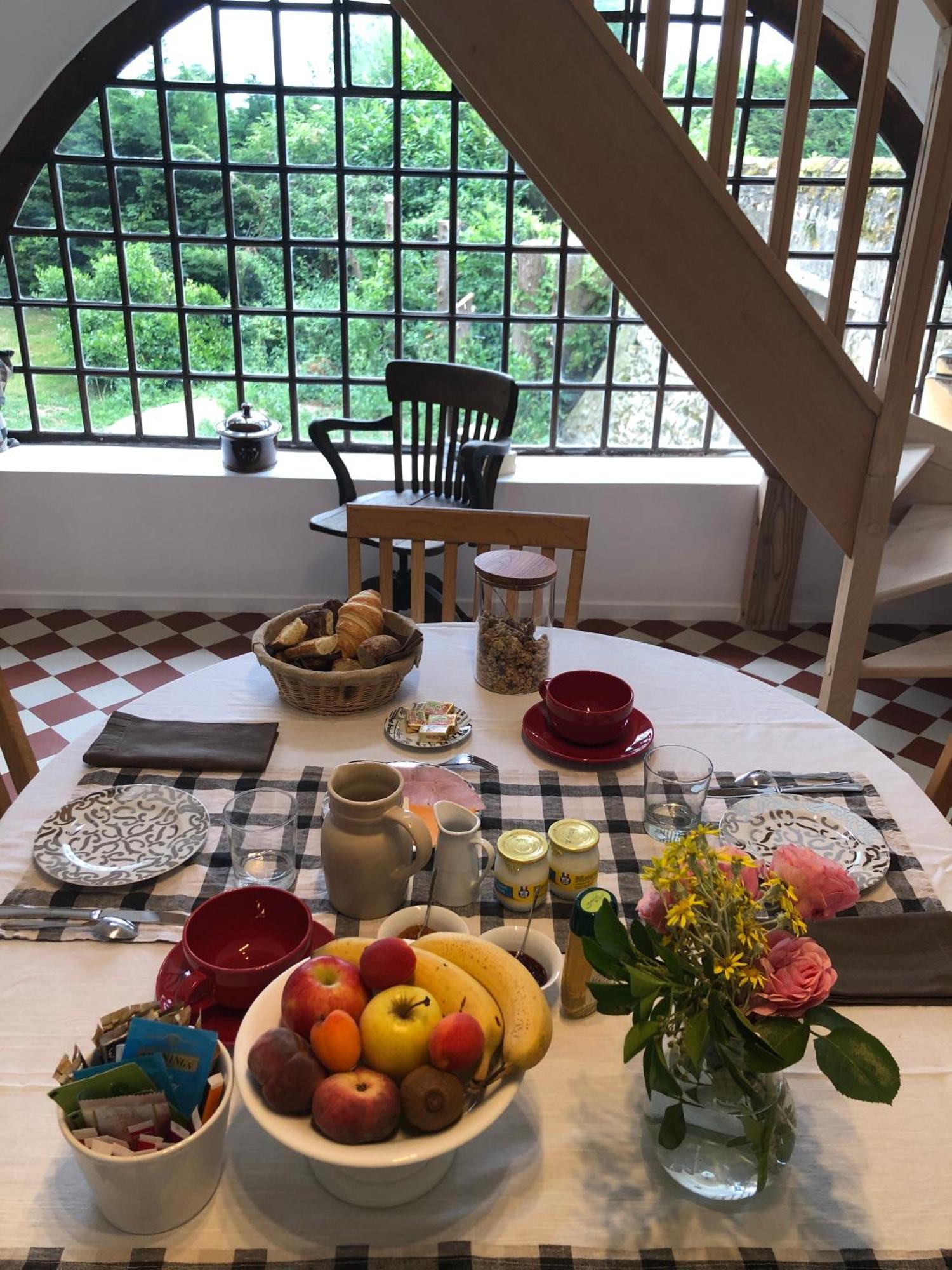 Les Chambres De Mont St Sebastien Soignolles-en-Brie Esterno foto